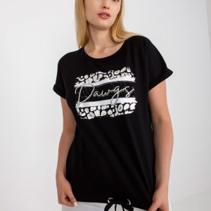 Black plus size t-shirt with print and applique