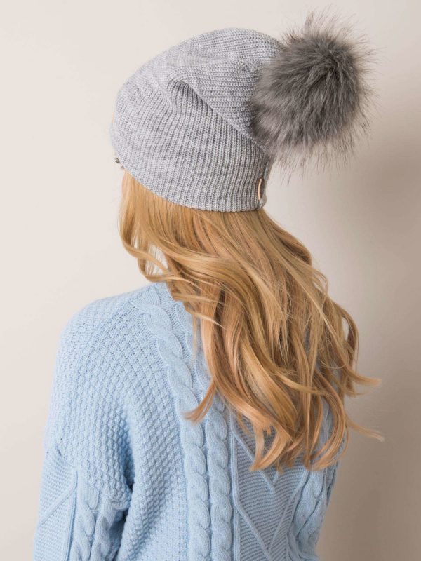 Light grey beanie hat with pompom RUE PARIS