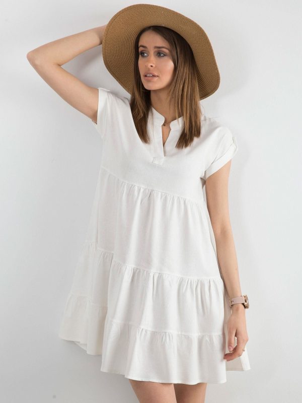 Dress with ruffle white