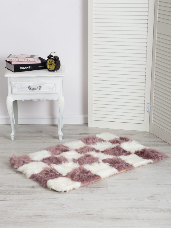 Purple and white shaggy carpet