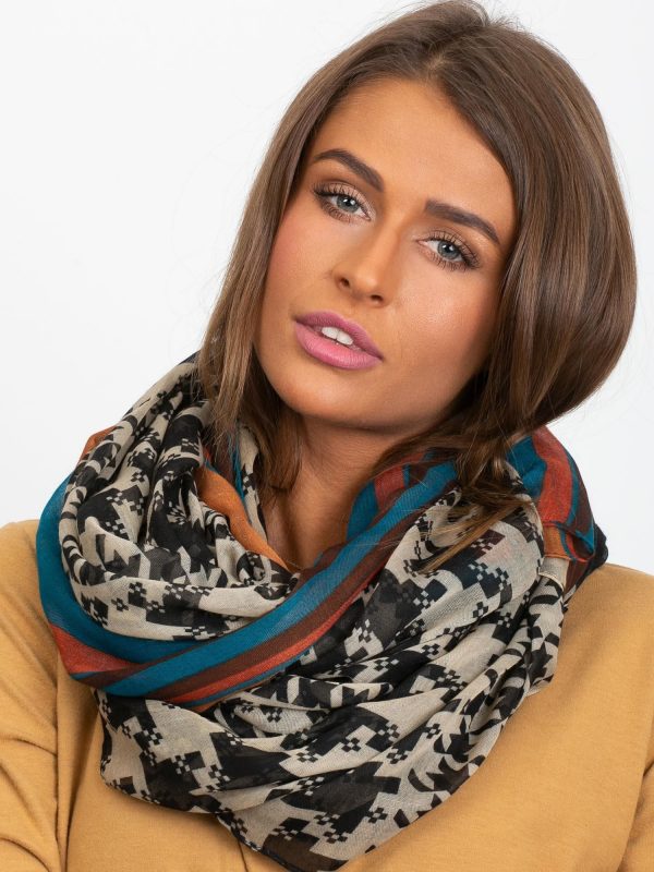 Black and beige pattern scarf