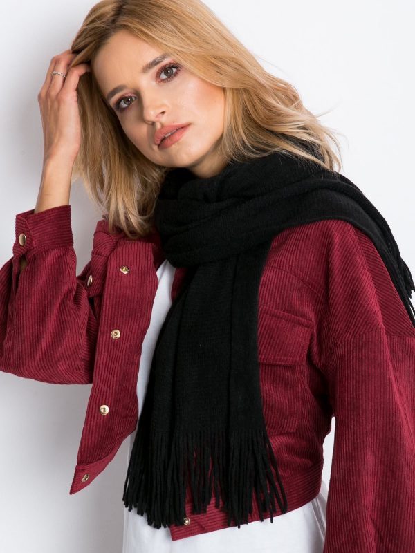 Black scarf with fringes