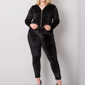 Simona's black plus size velour set