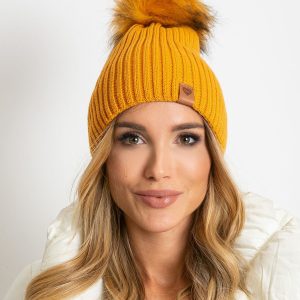 Dark yellow hat with wool