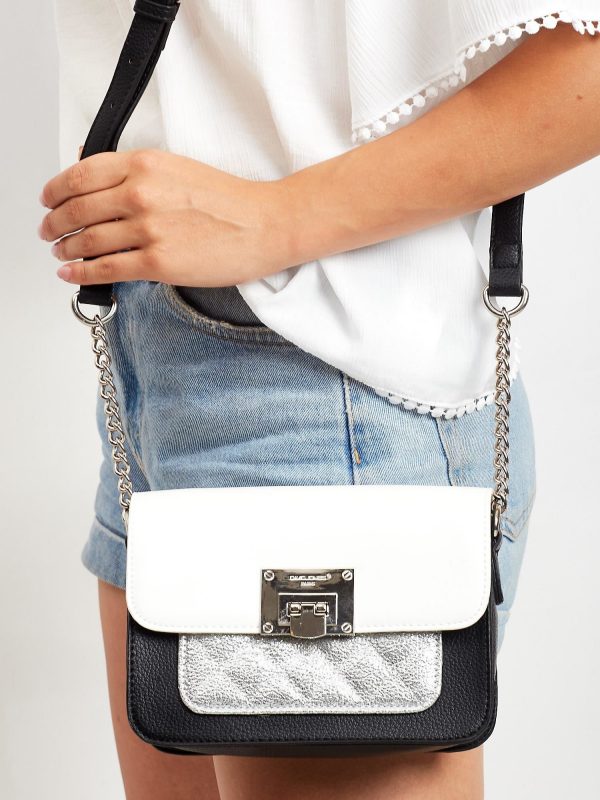 White bag with quilted insert