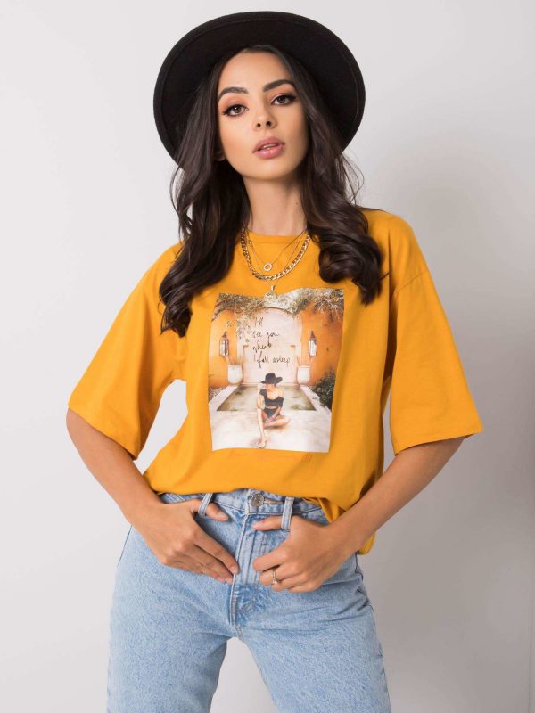 Mustard T-shirt for women with Morris print