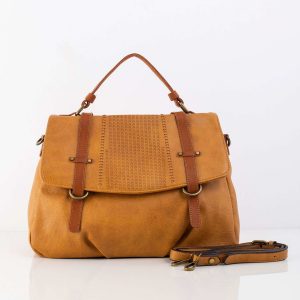 Camel bag with detachable strap