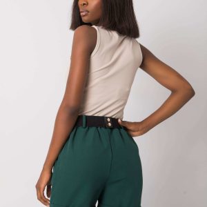 Dark green shorts with Laurell stripe