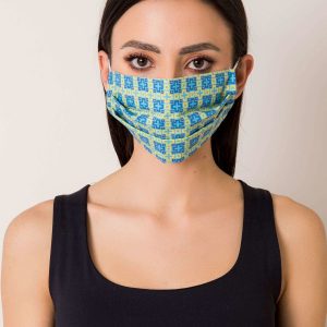 Protective mask with geometric patterns