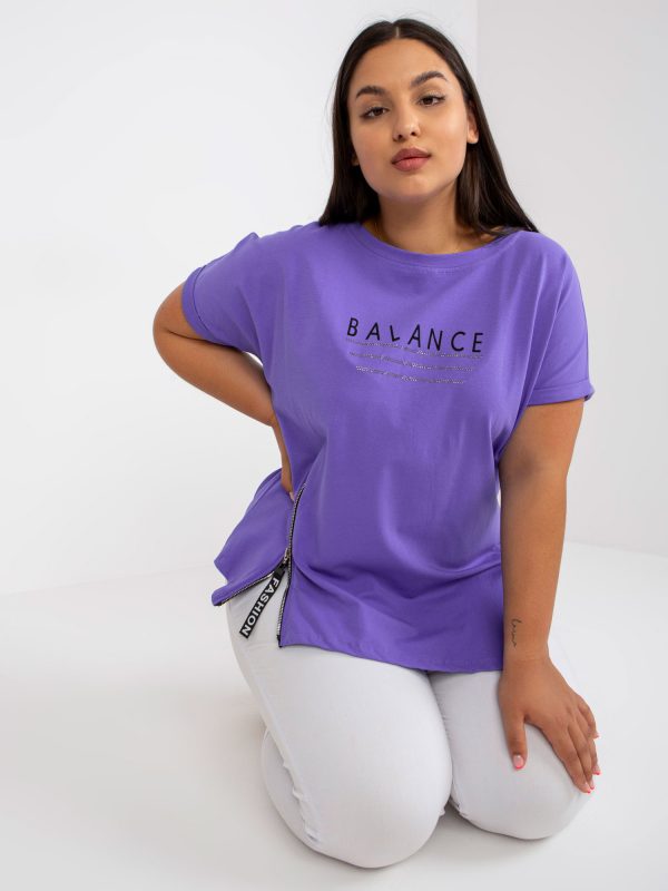 Purple plus size t-shirt with rhinestones applique