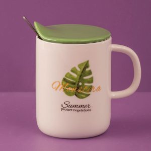 Ecru-green mug with pattern