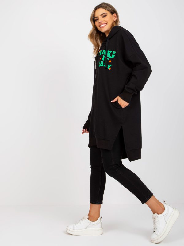 Black and green long sweatshirt with hoodie