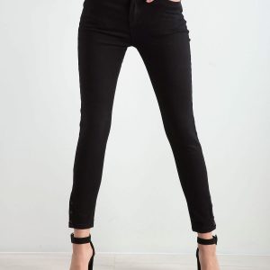 Black skinny pants