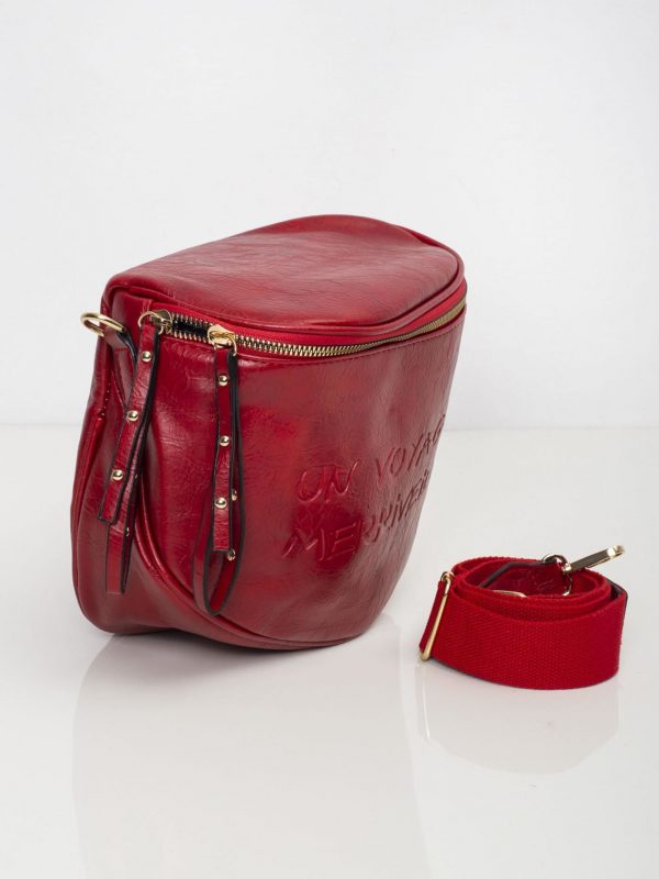 Red purse with zipper