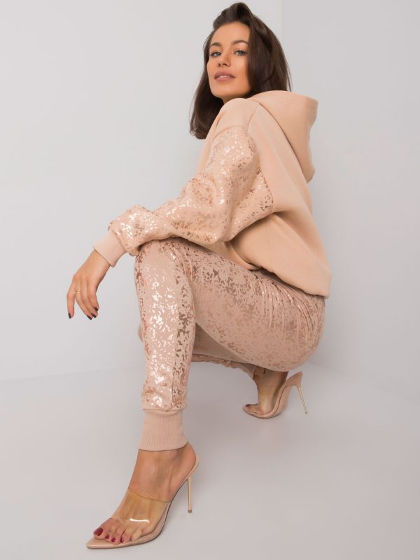 Beige sweatsuit set with Belize prints