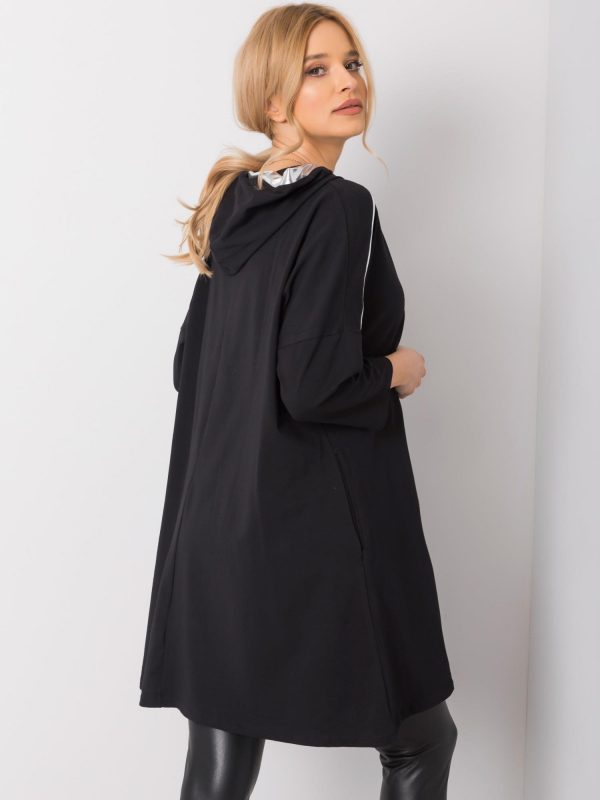 Zoe's black tunic