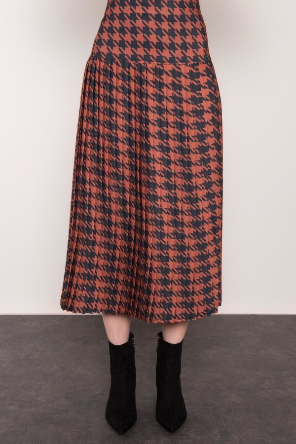 Brown and black skirt BSL