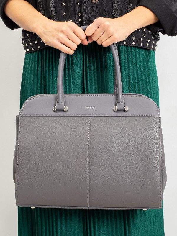 Grey shoulder bag with detachable strap