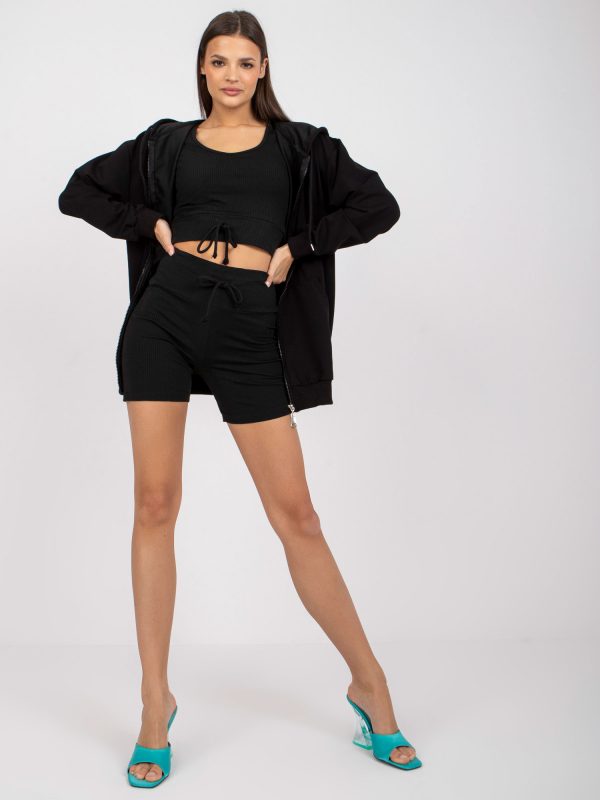 Black three-piece basic set with top