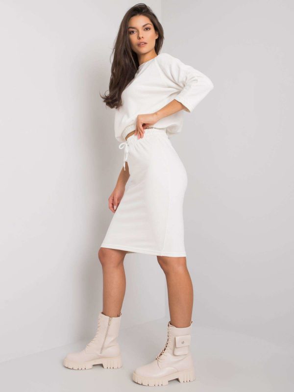 White set with Savina skirt