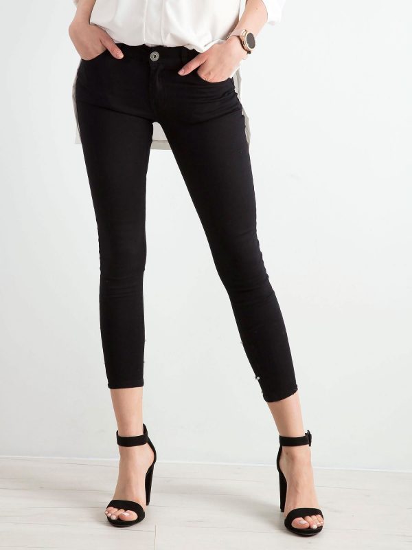 Black hipsters jeans