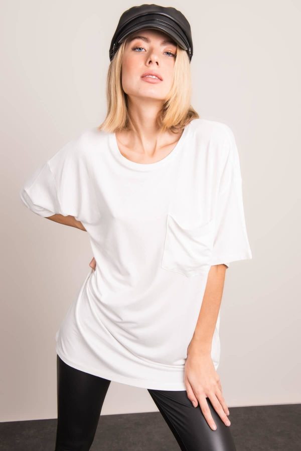 White oversized t-shirt BSL