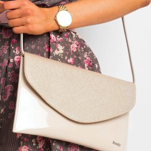 Beige lacquered clutch bag with flap