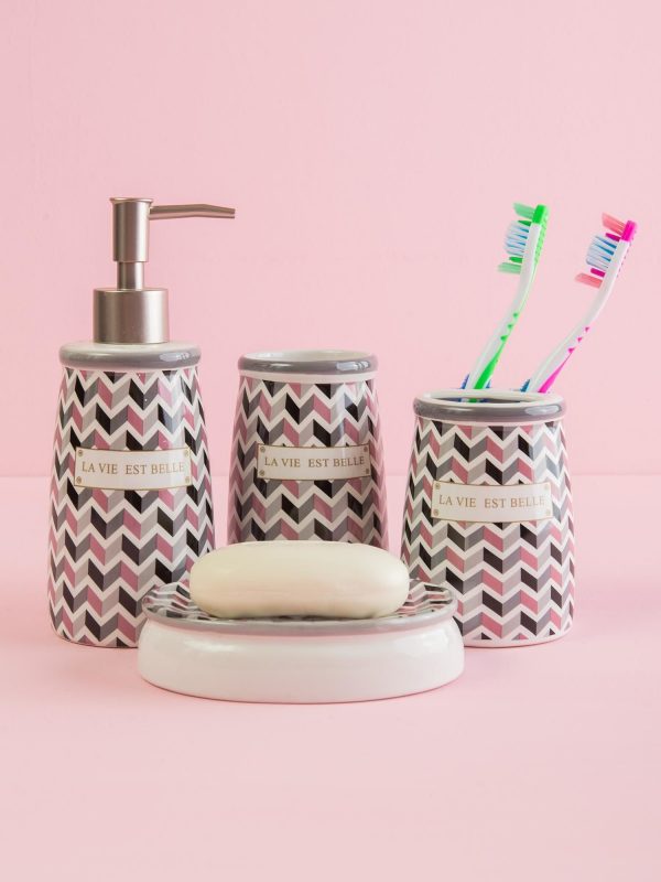 Grey Pink Toiletries Set