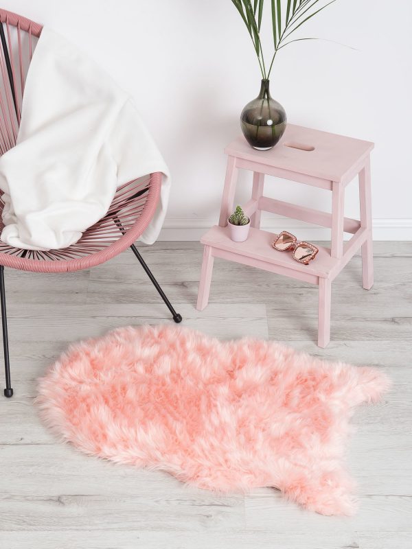 Pink shaggy rug