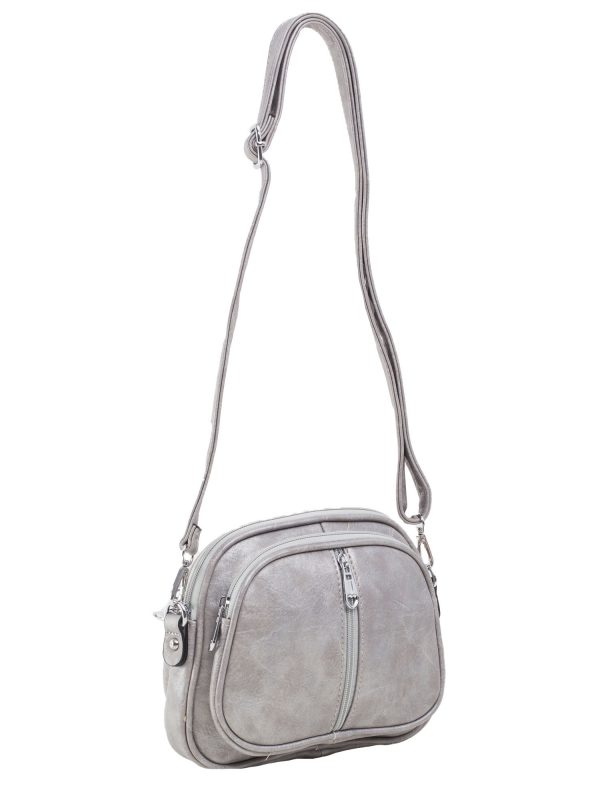 Silver ladies handbag with pockets