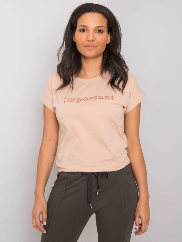 Beige t-shirt with the inscription Saniyah