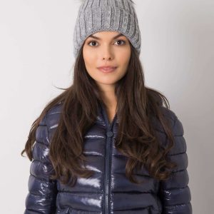 Gray winter hat with applique