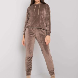 Beige velour set with Chanya pants