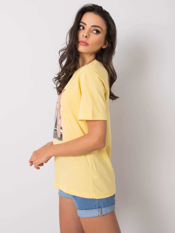 Yellow t-shirt with Gloria print