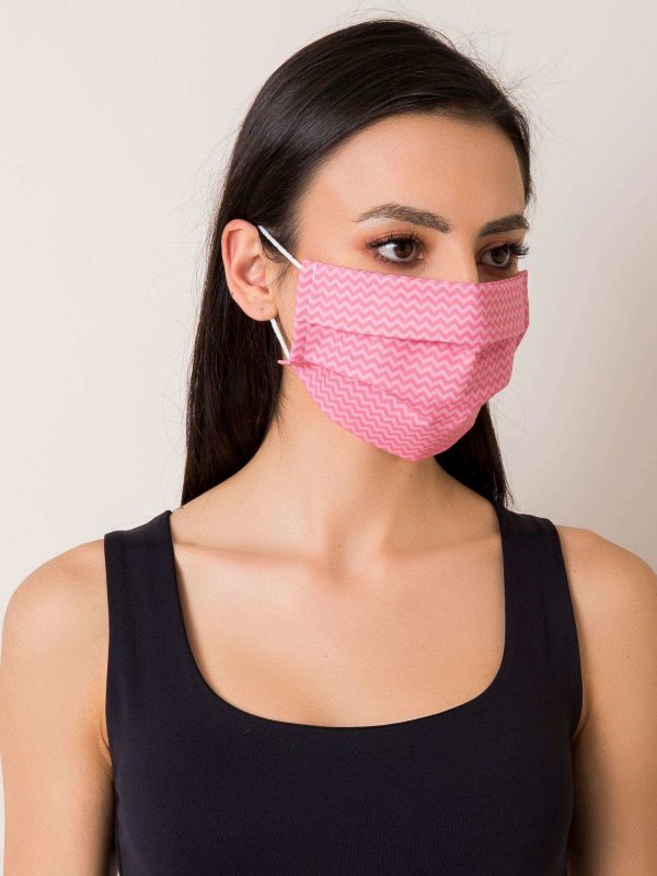 Pink protective mask in zigzags