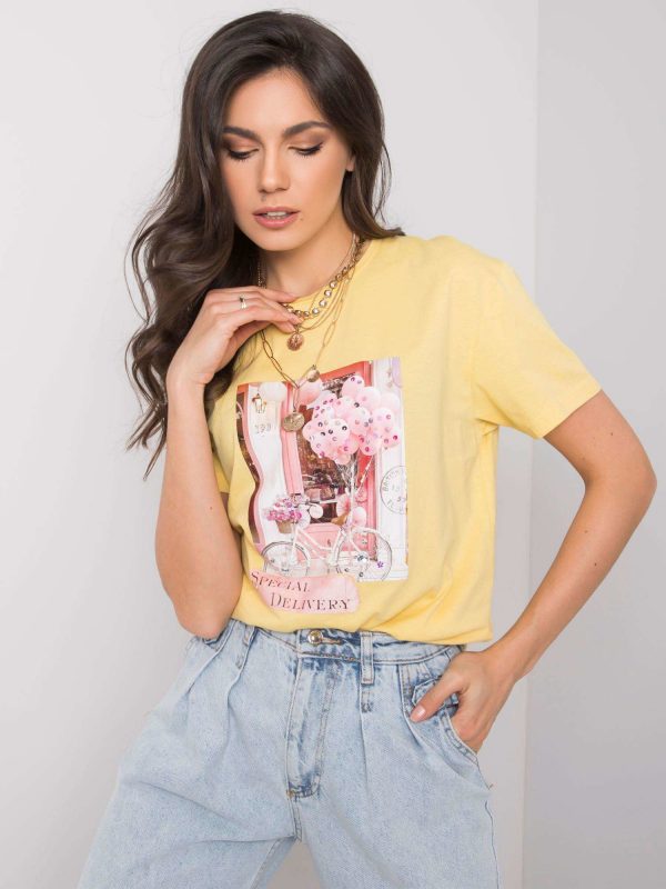 Yellow T-shirt with appliqués by Alandra