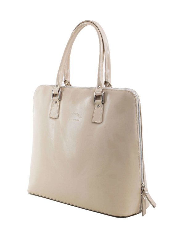 Beige elegant leather handbag