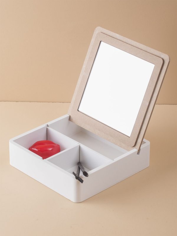 White Mirror Box