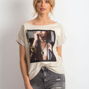 Beige T-shirt Captivate