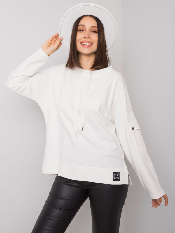 Ecru plus size blouse with sleeve pocket Lunnara