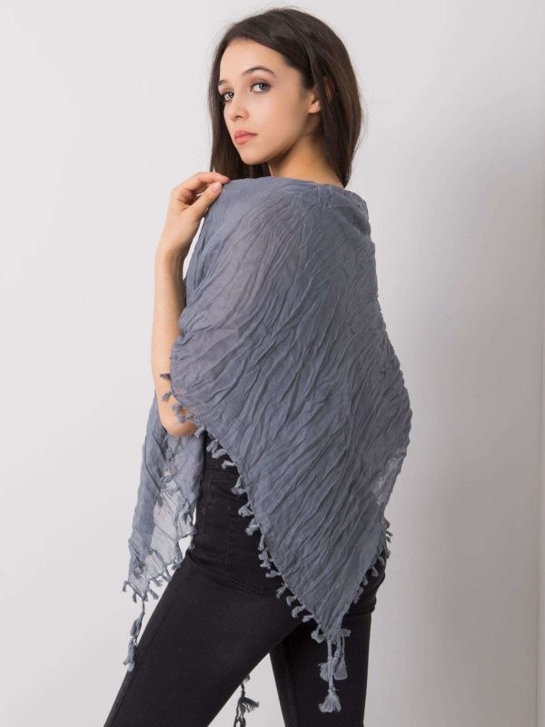 Grey scarf with fringes