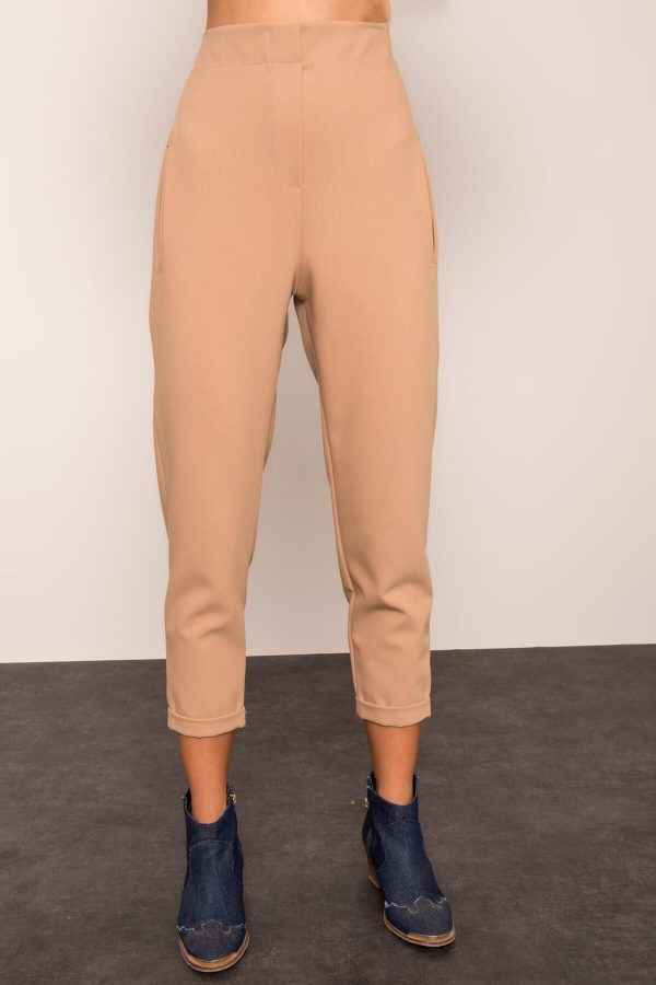 Beige trousers BSL