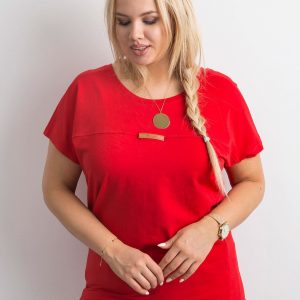 Red tunic with neckline on the back