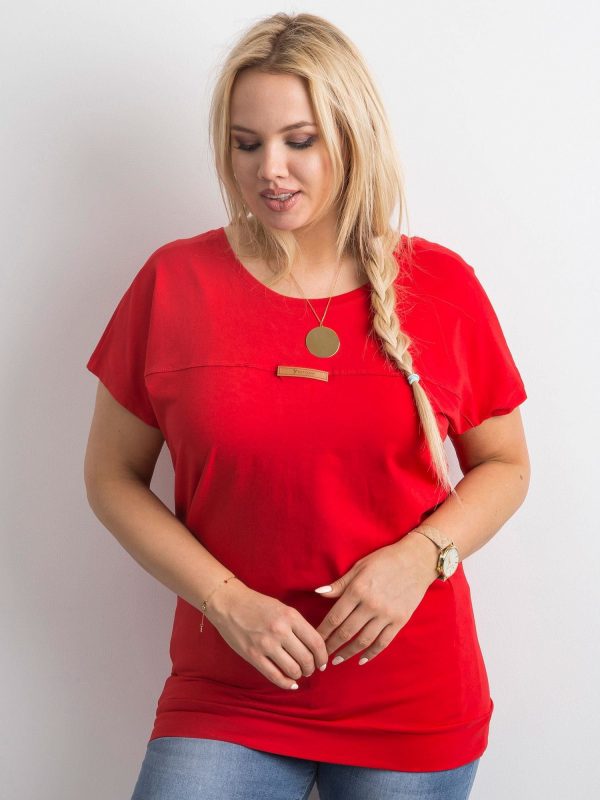 Red tunic with neckline on the back
