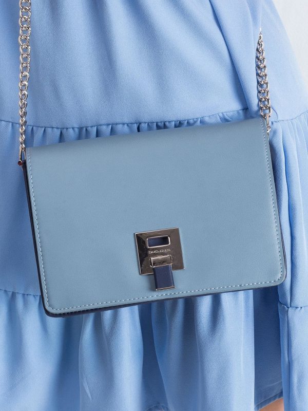 Handbag with decorative clasp light blue