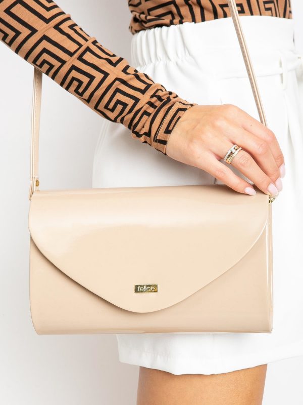 Lacquered beige clutch