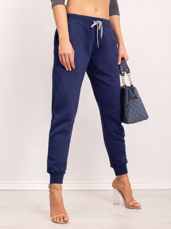 Tracey's dark blue pants