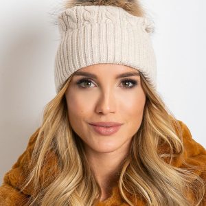 Light beige hat with rib and fur pompom