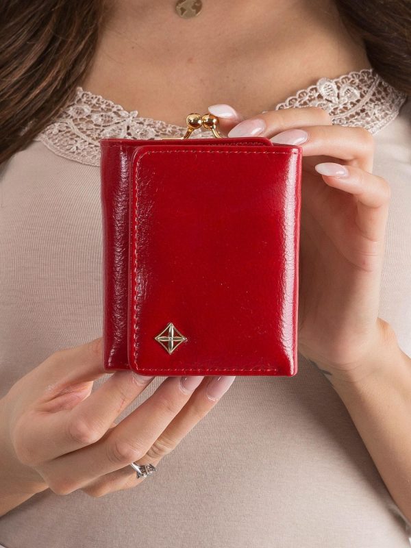 Red wallet with bib clasp