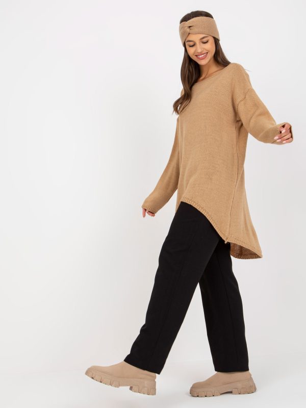 Wholesale Oversized camel sweater with boat neckline OCH BELLA